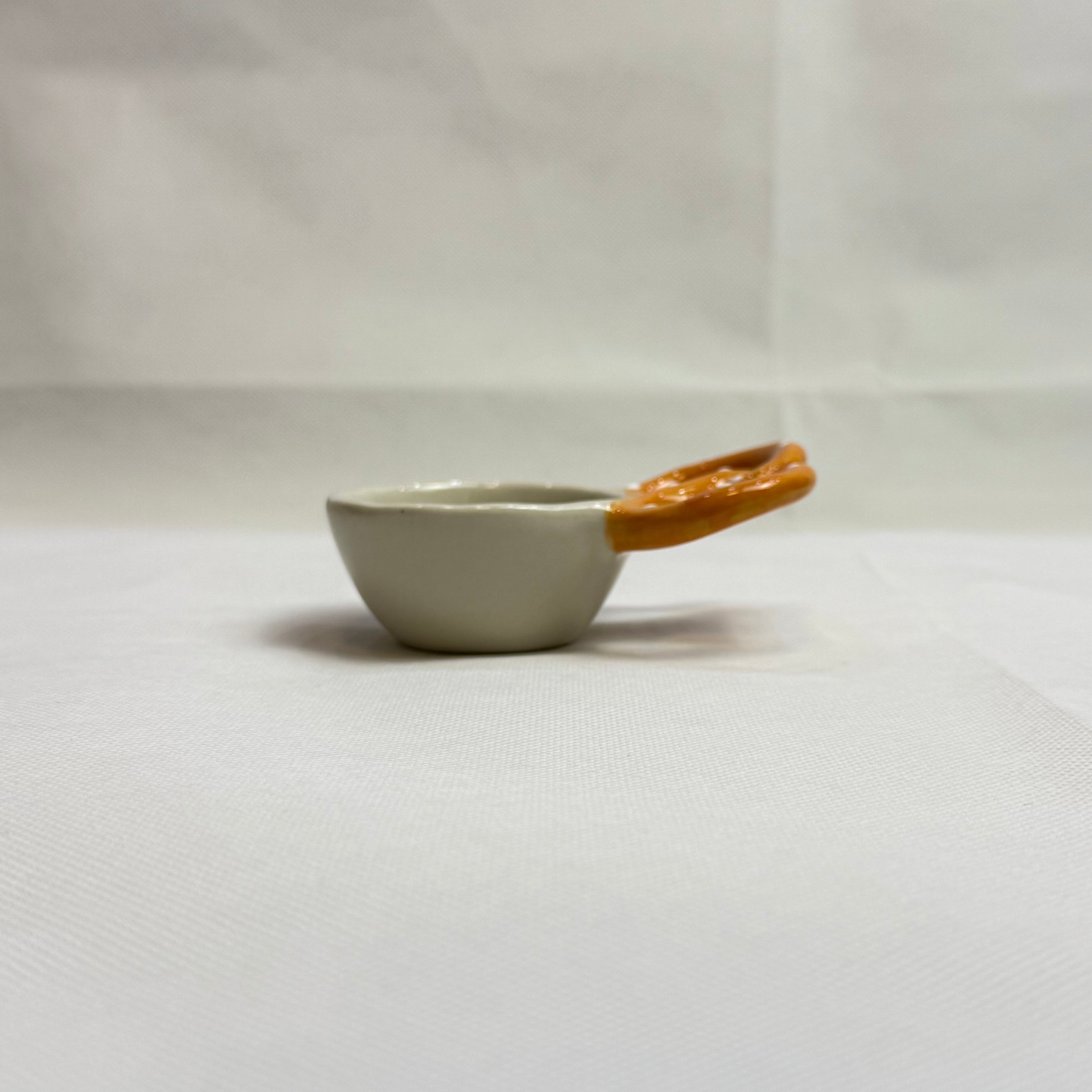 Pretzel Sauce Dish｜碱水结酱料碟