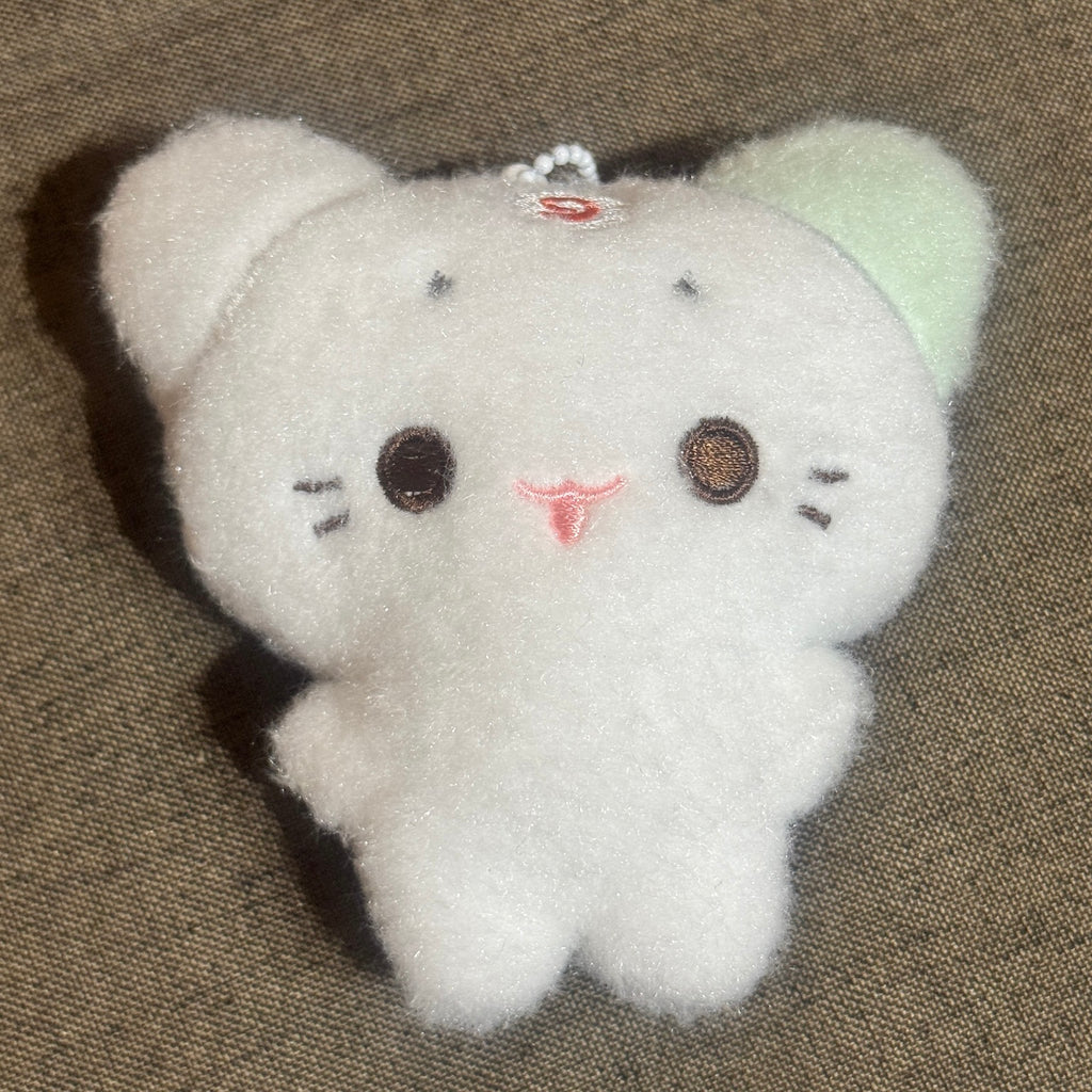 Pink Heterochromia Cat Keychain｜粉色异色耳朵小猫挂件