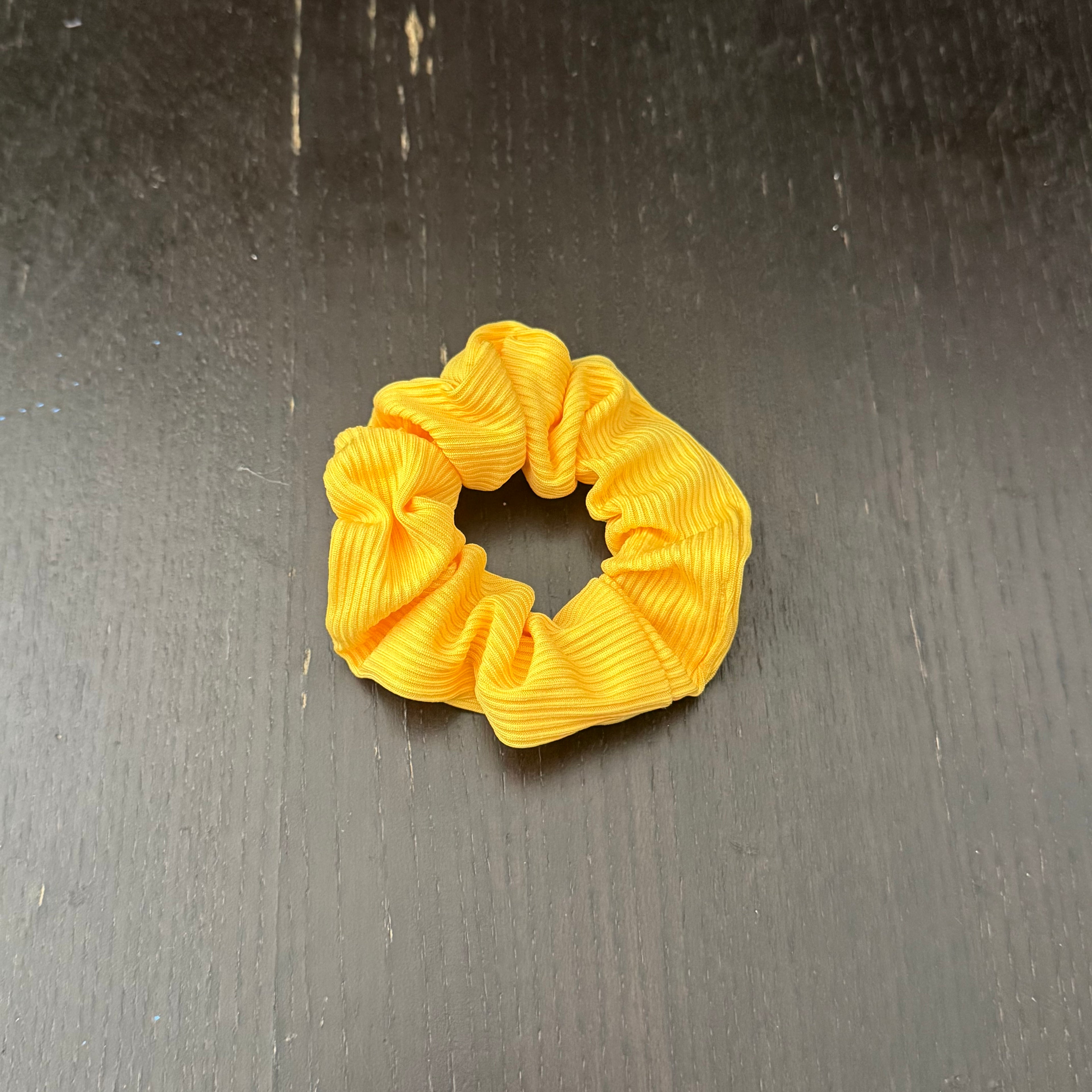 Bright Yellow Hair Tie｜亮眼的黄色发圈