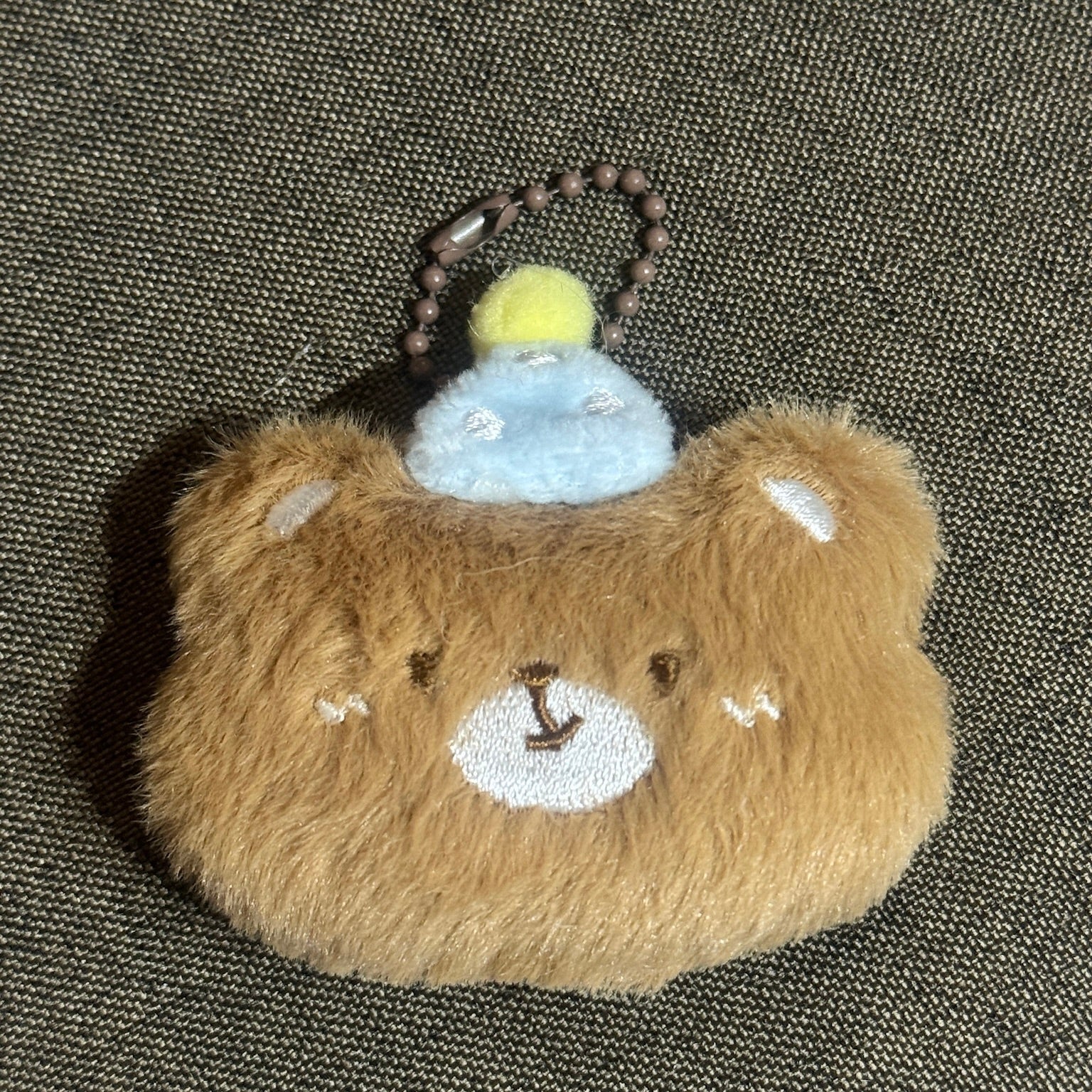 Confident Party Bear Keychain｜派对得意小熊挂件