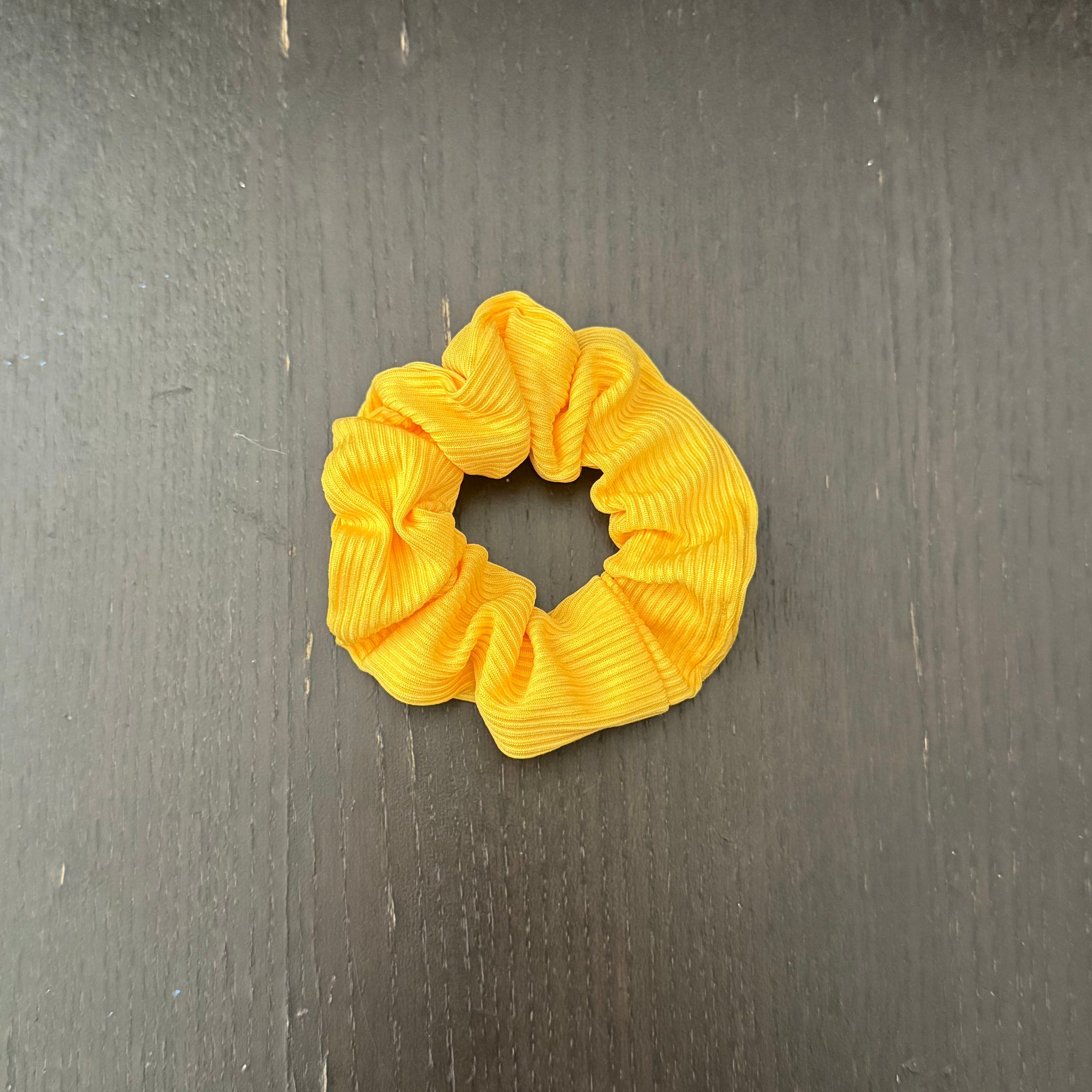Bright Yellow Hair Tie｜亮眼的黄色发圈