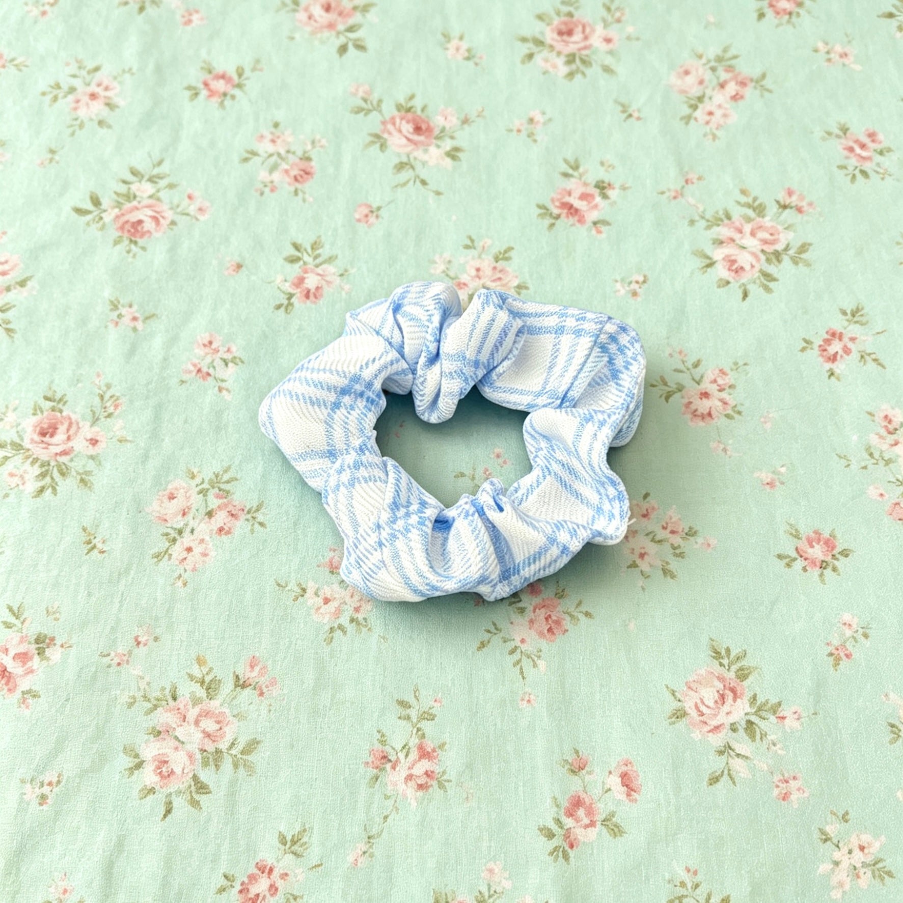 Blue and White Plaid Hair Tie｜蓝白格子发圈