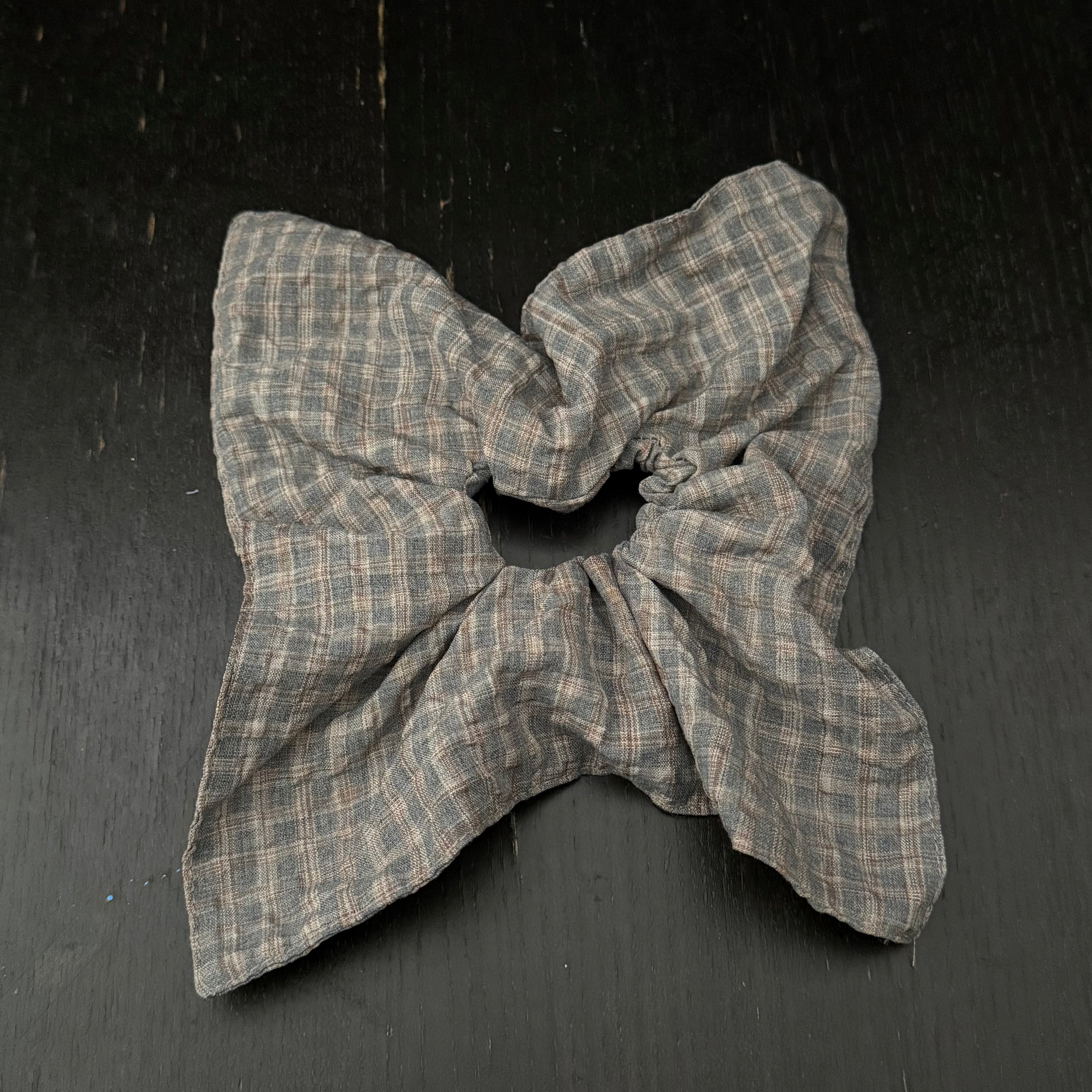 Grey Plaid Hair Tie｜灰色格子发圈