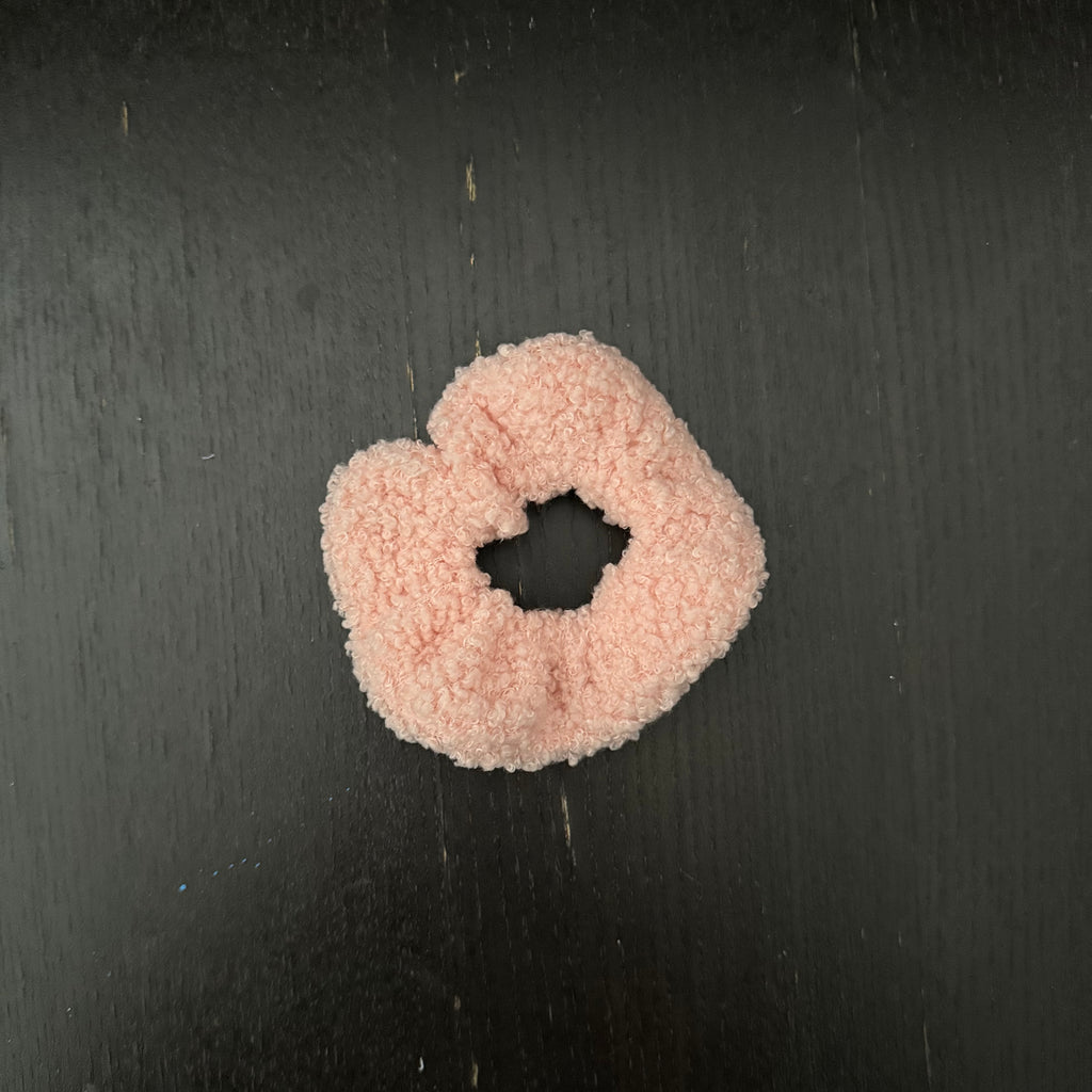 Fluffy Pink Hair Tie｜毛茸茸的粉色发圈