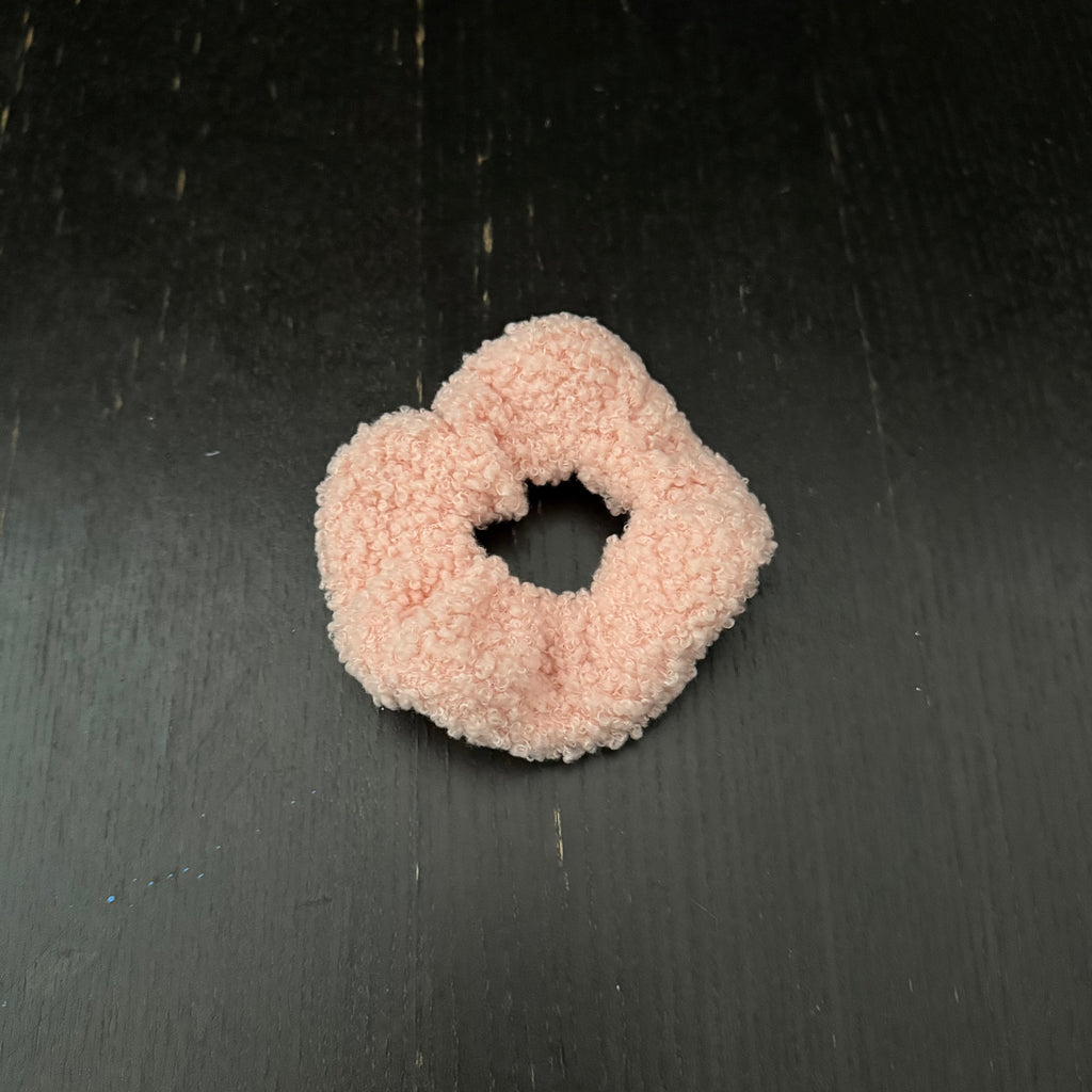 Fluffy Pink Hair Tie｜毛茸茸的粉色发圈