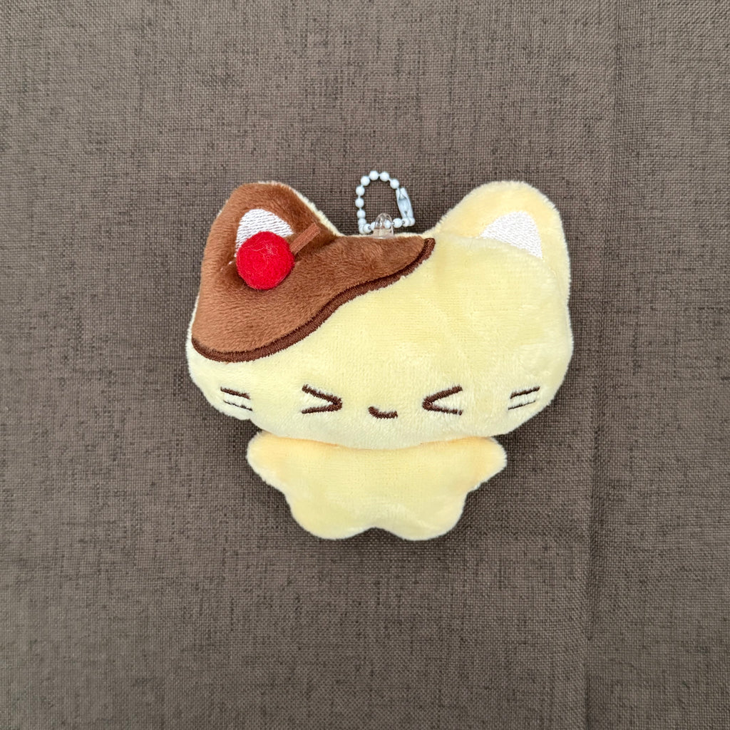 Shy Pudding Cat Keychain｜害羞的布丁猫挂件