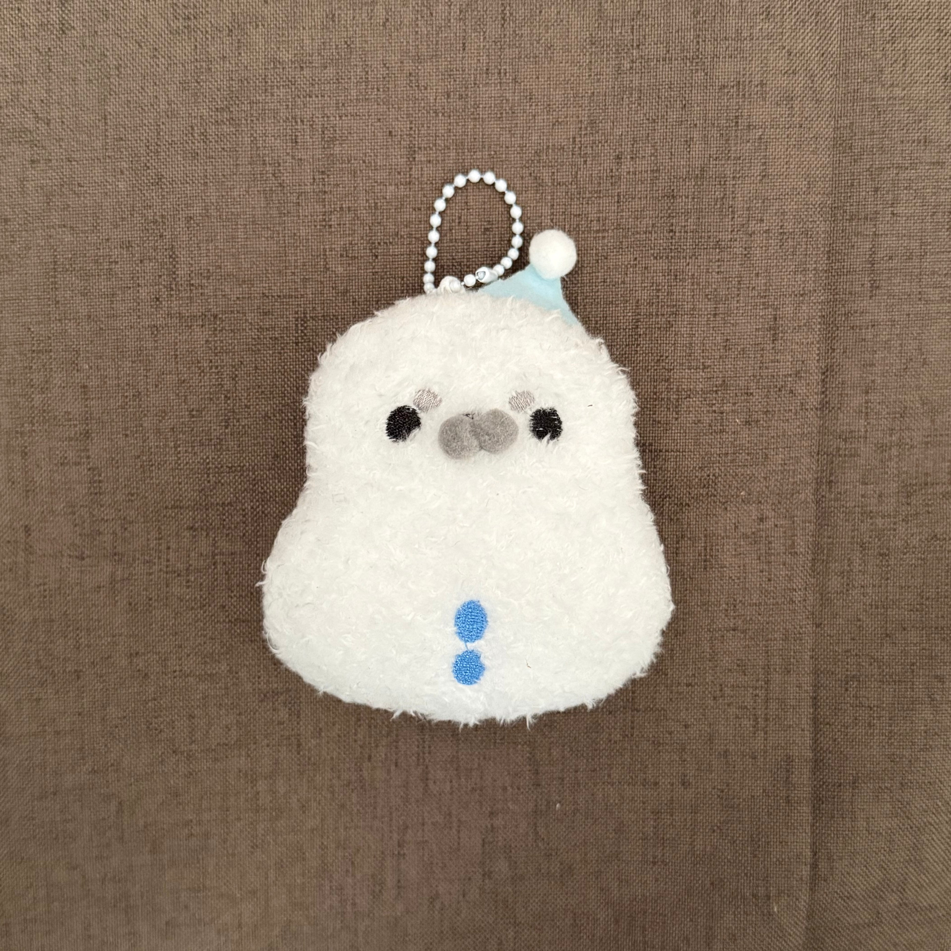 A Seal Pretending To Be A Snowman Keychain｜海豹假装雪人挂件