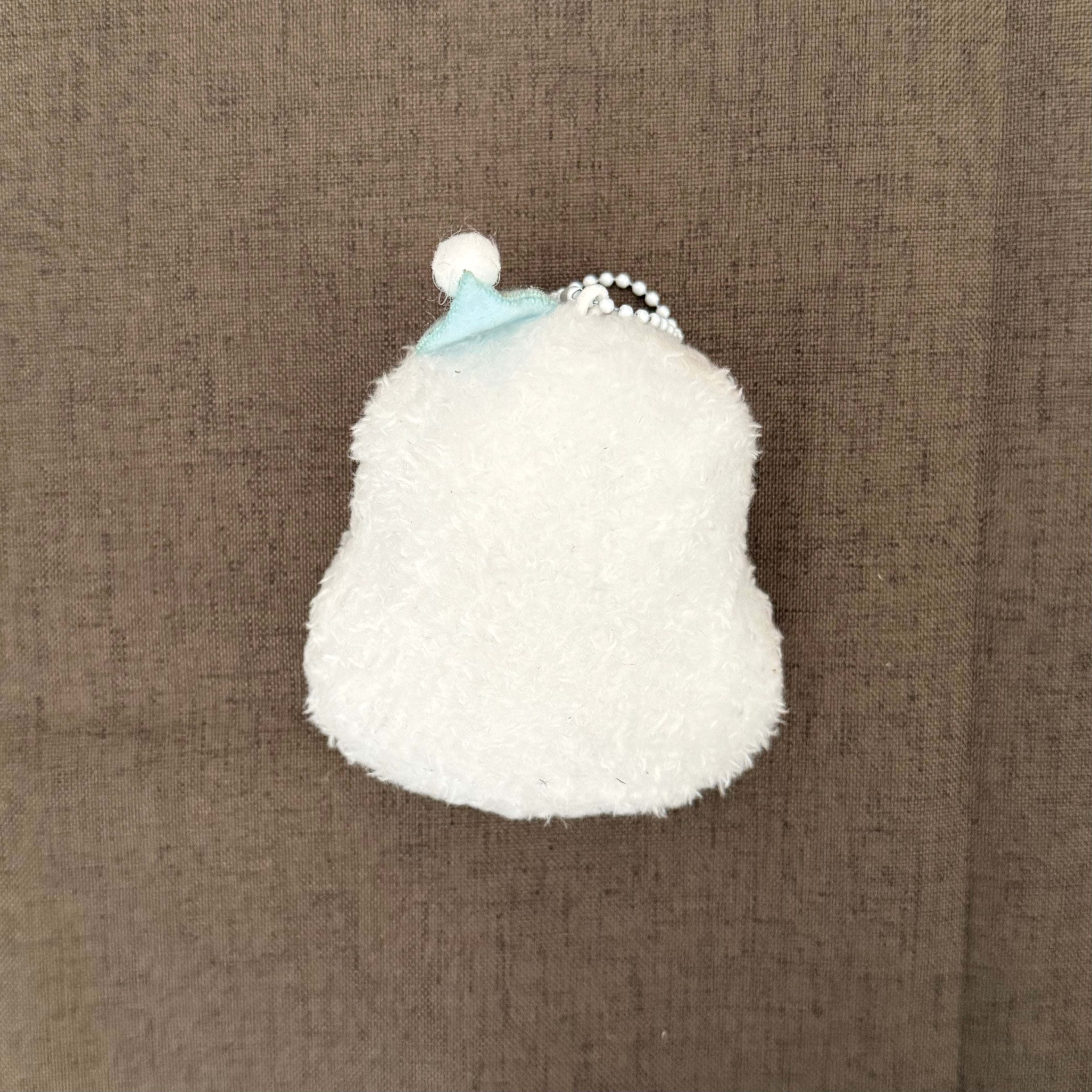 A Seal Pretending To Be A Snowman Keychain｜海豹假装雪人挂件