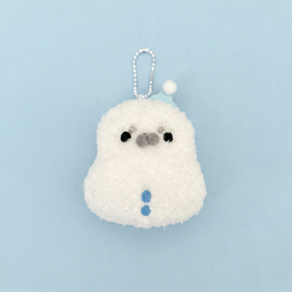 A Seal Pretending To Be A Snowman Keychain｜海豹假装雪人挂件