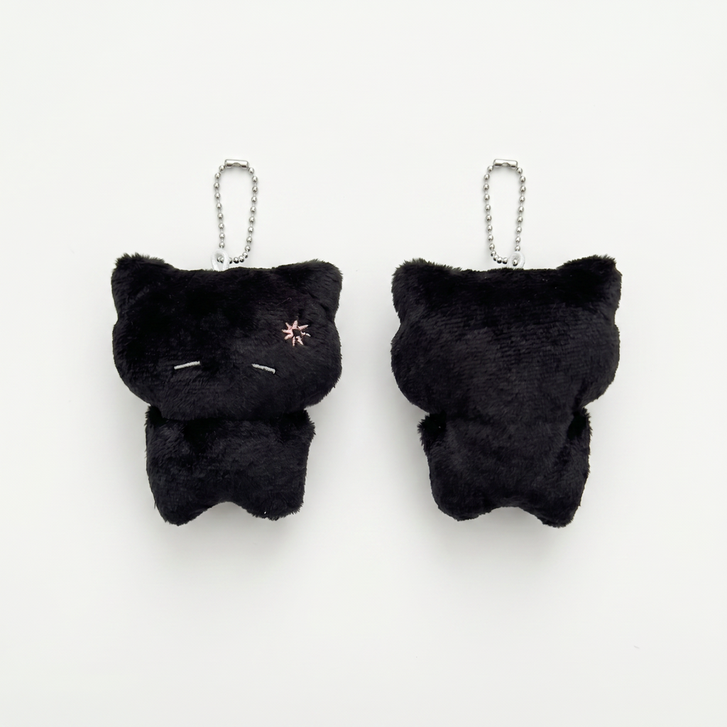 Thoughtful Black Cat Keychain｜思考中的黑色小猫挂件