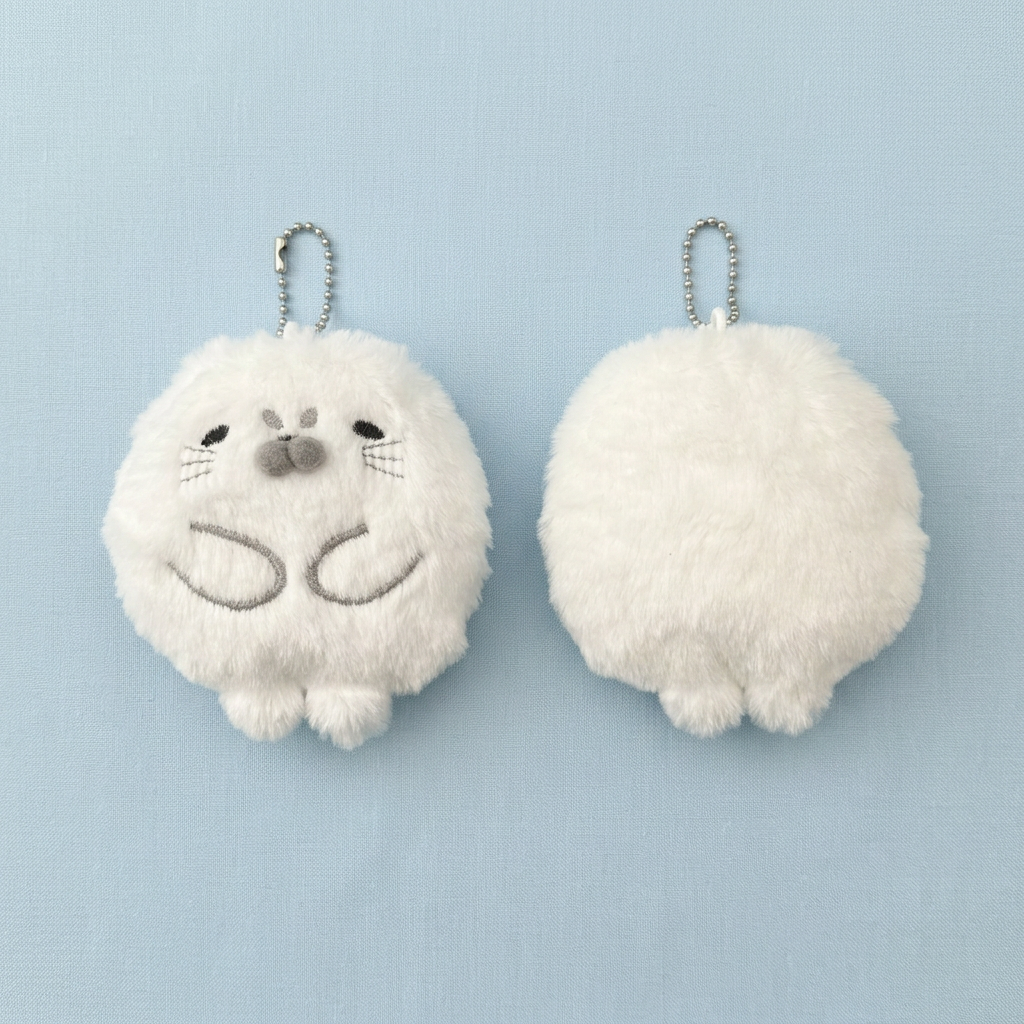 Serious White Seal Keychain｜严肃的白色海豹挂件